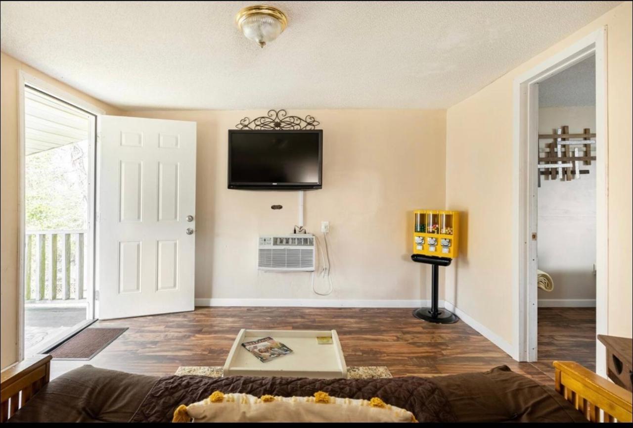 Little Piece Of The Farm Apartment Baton Rouge Exterior photo
